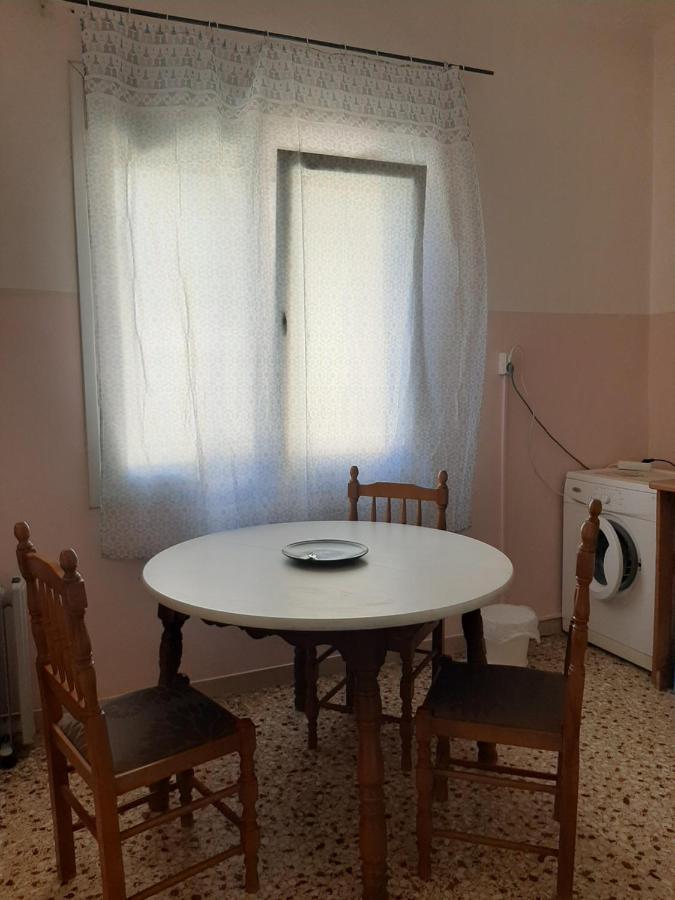 Retro Comfy Home Near Monastiraki Atenas Exterior foto