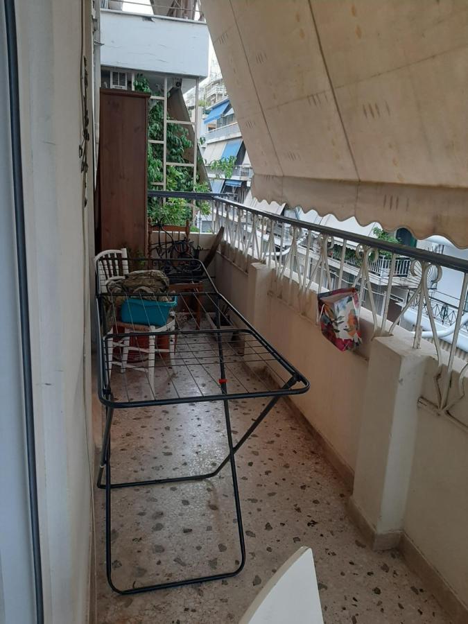 Retro Comfy Home Near Monastiraki Atenas Exterior foto