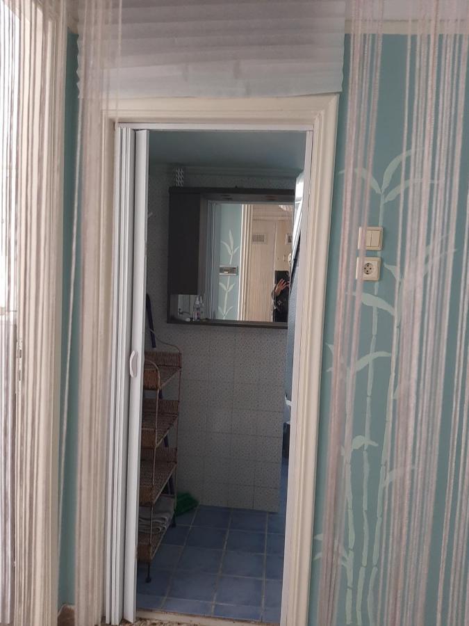 Retro Comfy Home Near Monastiraki Atenas Exterior foto